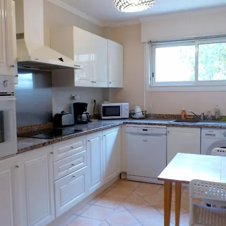 Spacious Cocoon With Garden Close To The Sea * Sanary-sur-Mer